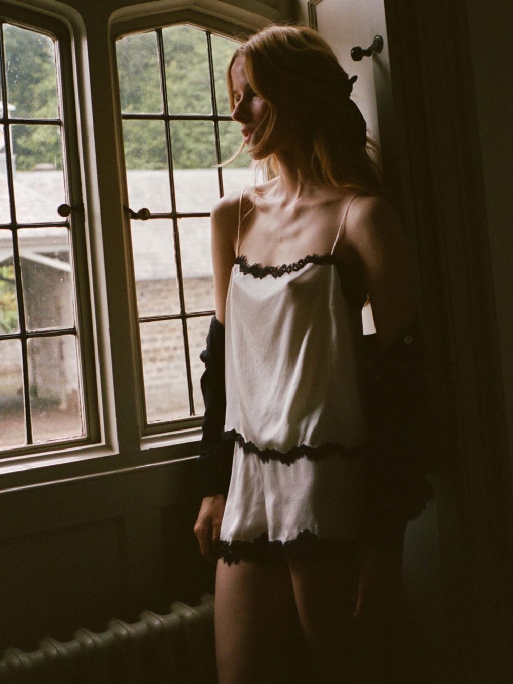 Doen Ivory Iona Silk Short with Black Lace Trim in Sea Salt Et Noir NWT sz XS